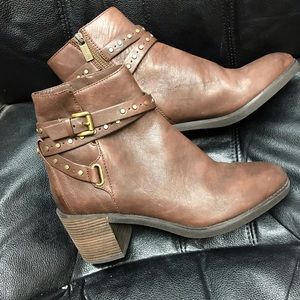 Michael Kors Leather strapped ankle boots